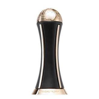 Sticla parfum Lattafa Pride Winners Trophy Gold 100 ml, design de trofeu auriu.