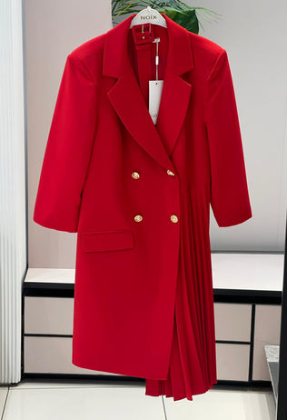Diana elegant red trench dress with pleats