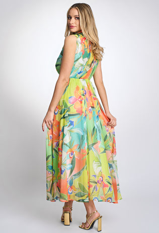 Elegant long Louise daytime dress with a green floral print