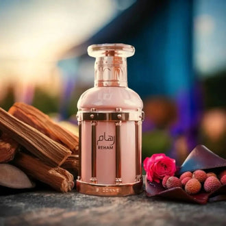 Sticla de parfum Paris Corner Reham Rose Petals 100 ml, design elegant si luxos, cu finisaje atent lucrate, potrivit pentru iubitorii de parfumuri orientale rafinate