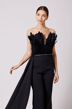 Martha elegant jumpsuit black with veil & feathers